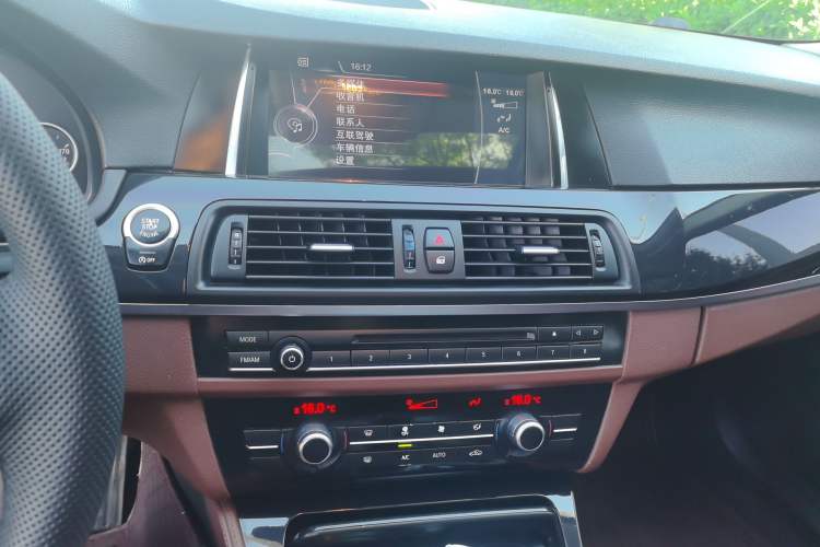 Used BMW 5 Series 2014 520Li Elegant Model Audio And AC Panel