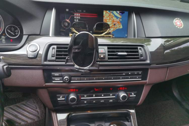 Used BMW 5 Series 2014 525Li Luxury Design Package Audio And AC Panel