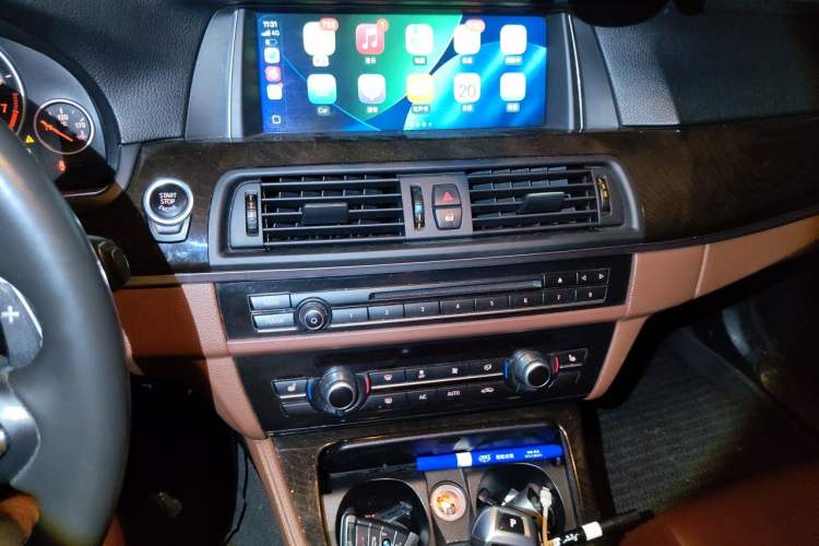 Used BMW 5 Series 2014 530Li Leading Model Audio And AC Panel
