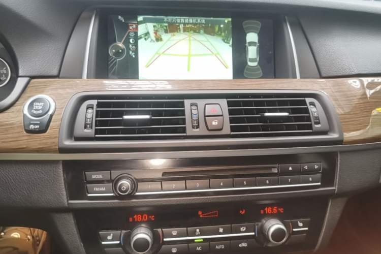 Used BMW 5 Series 2014 525Li Fashion Design Package Audio And AC Panel