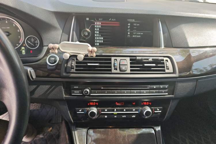 Used BMW 5 Series 2014 530Li Leading Model Audio And AC Panel