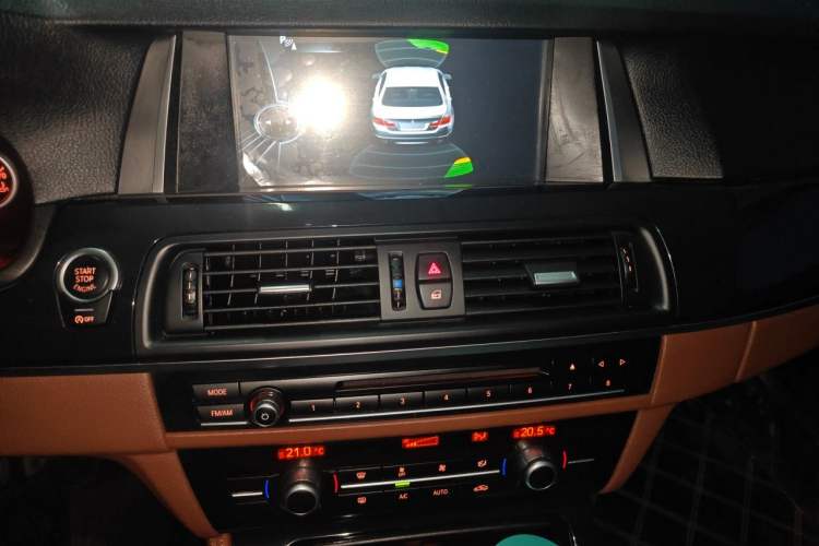 Used BMW 5 Series 2014 520Li Elegant Model Audio And AC Panel