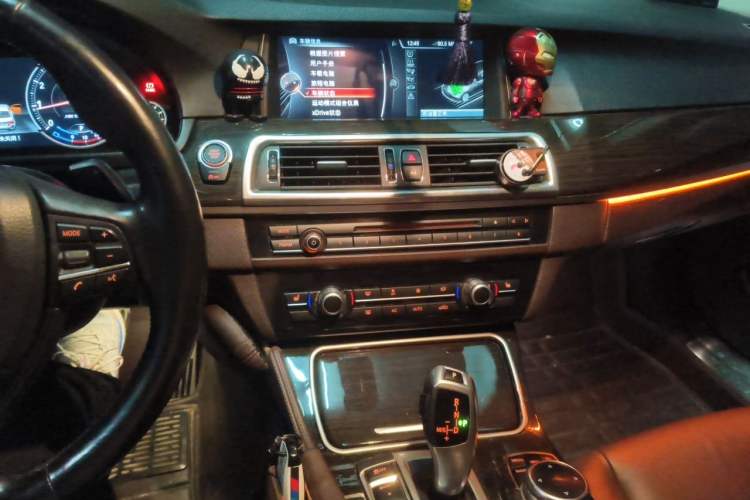Used BMW 5 Series 2014 525Li Luxury Design Package Audio And AC Panel