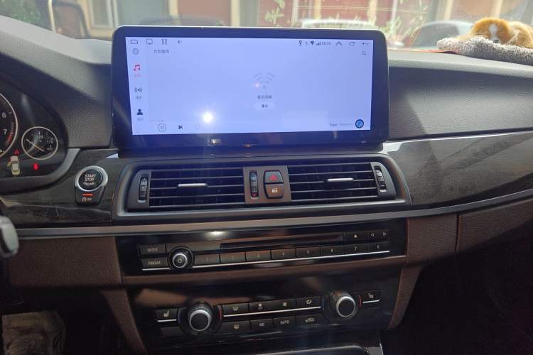 Used BMW 5 Series 2014 525Li Luxury Design Package Audio And AC Panel