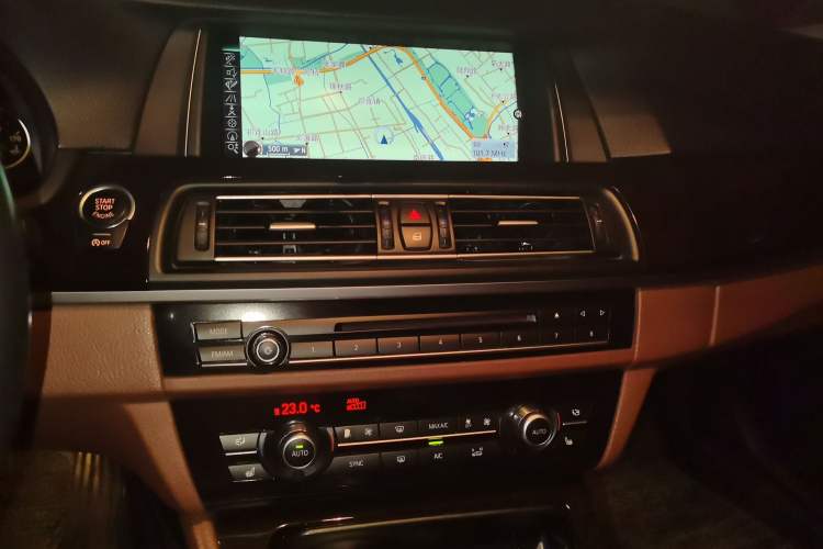 Used BMW 5 Series 2014 528Li Leading Model Audio And AC Panel