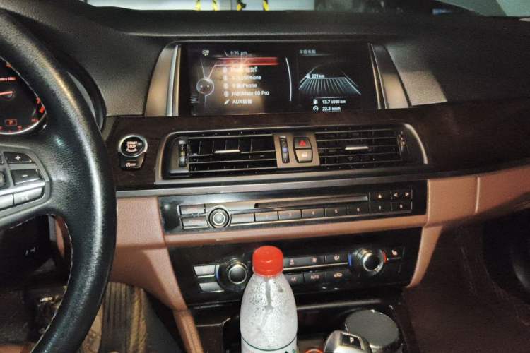 Used BMW 5 Series 2014 525Li Leading Model Audio And AC Panel