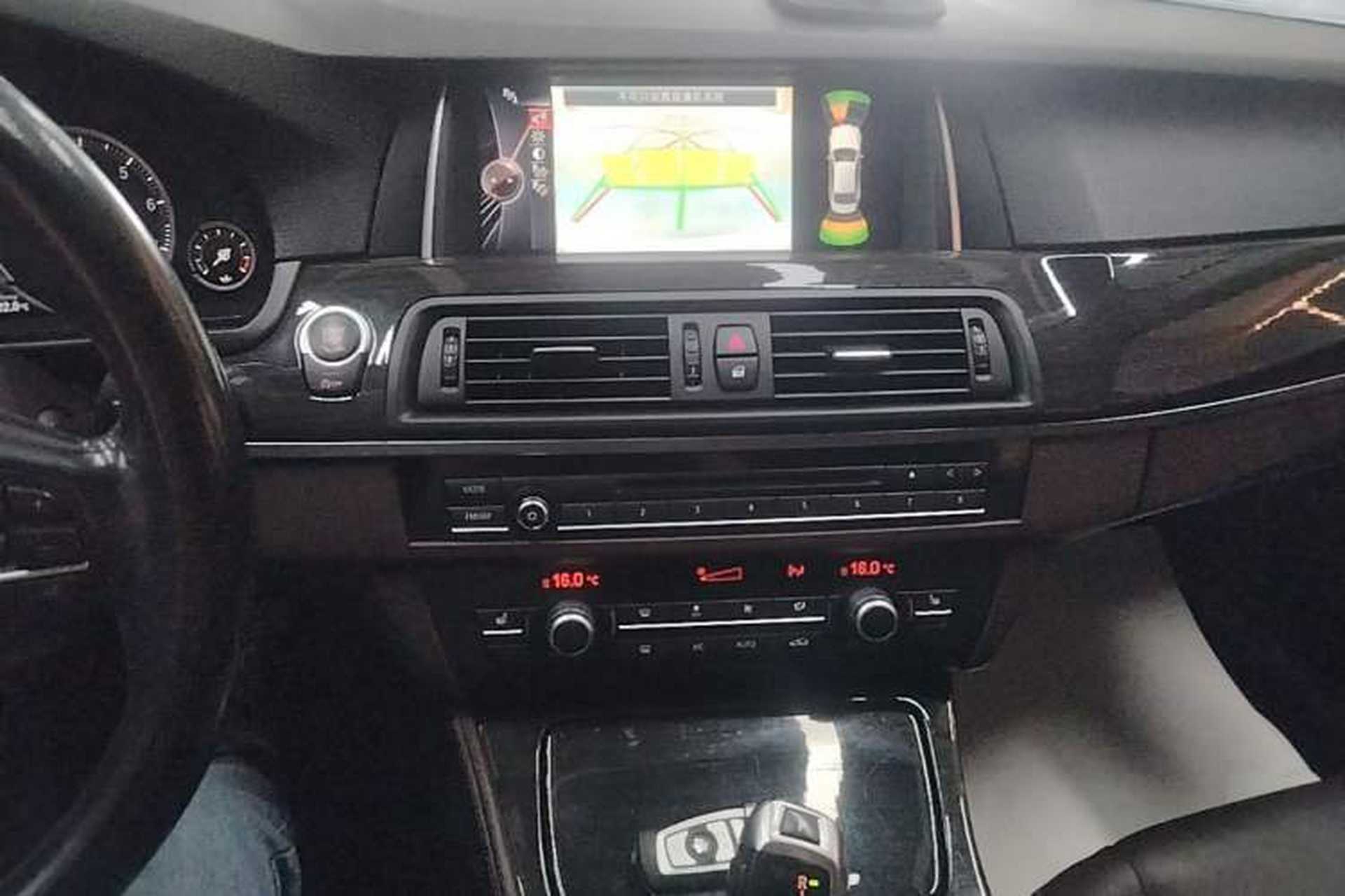 Used BMW 5 Series 2014 525Li Luxury Design Package Audio And AC Panel
