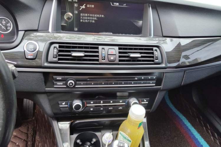 Used BMW 5 Series 2014 525Li Luxury Design Package Audio And AC Panel