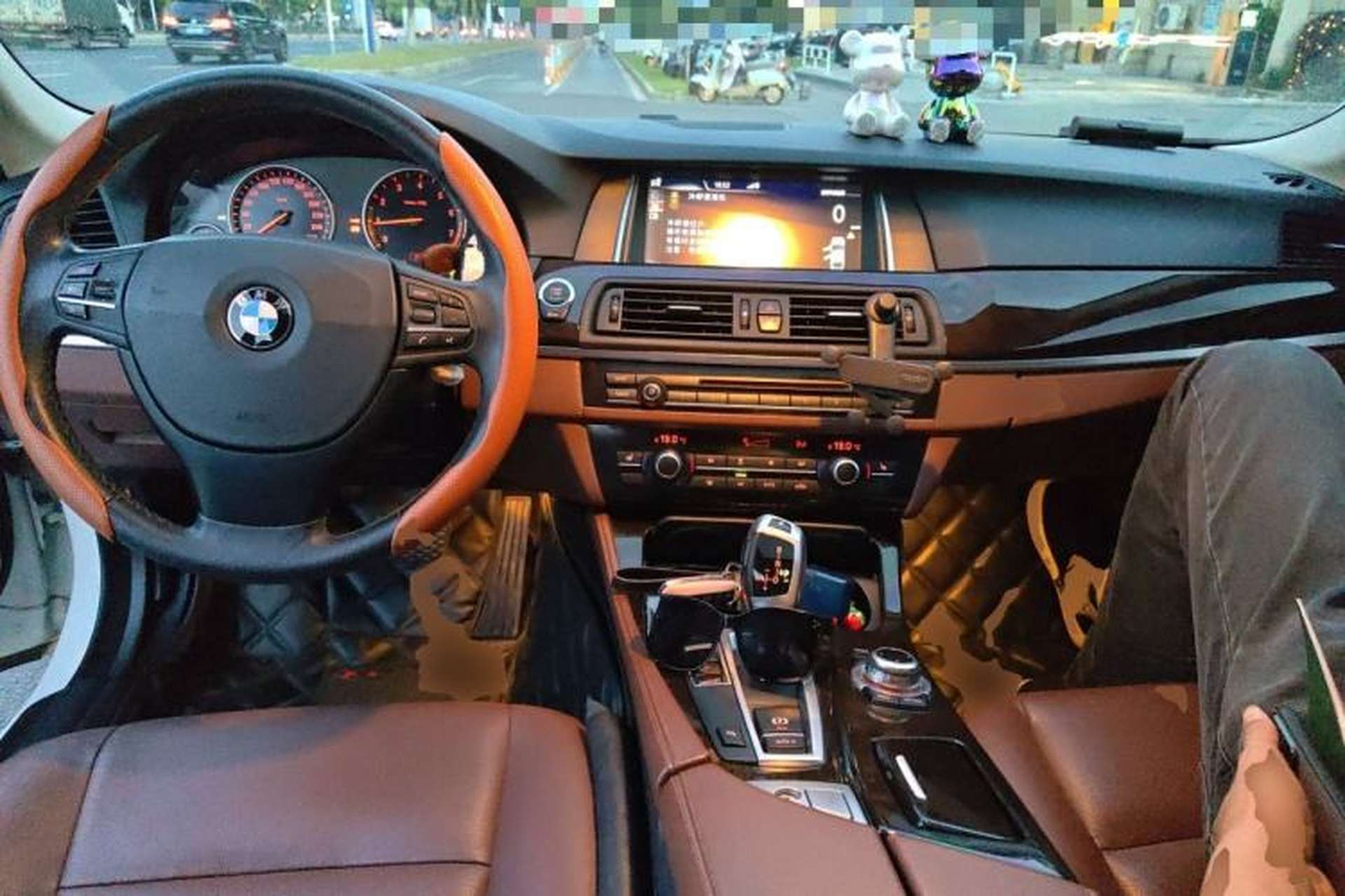 Used BMW 5 Series 2014 525Li Leading Model Center Console