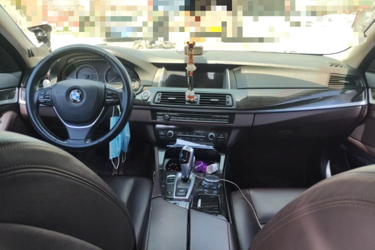 Used BMW 5 Series 2014 525Li Luxury Design Package Center Console