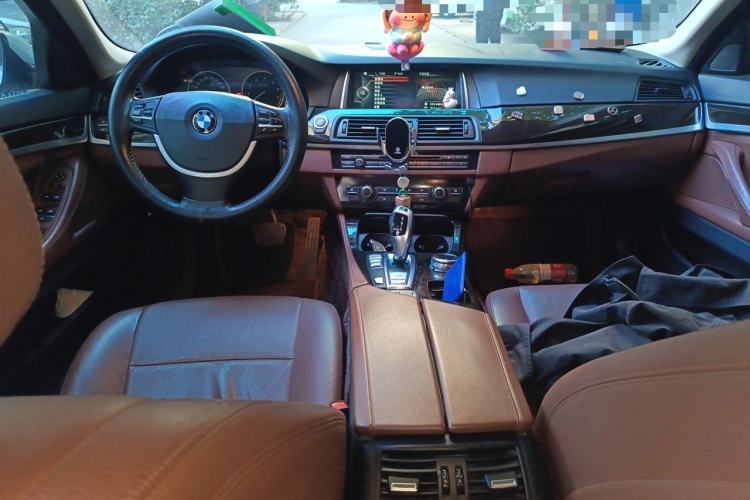 Used BMW 5 Series 2014 530Li Leading Model Center Console