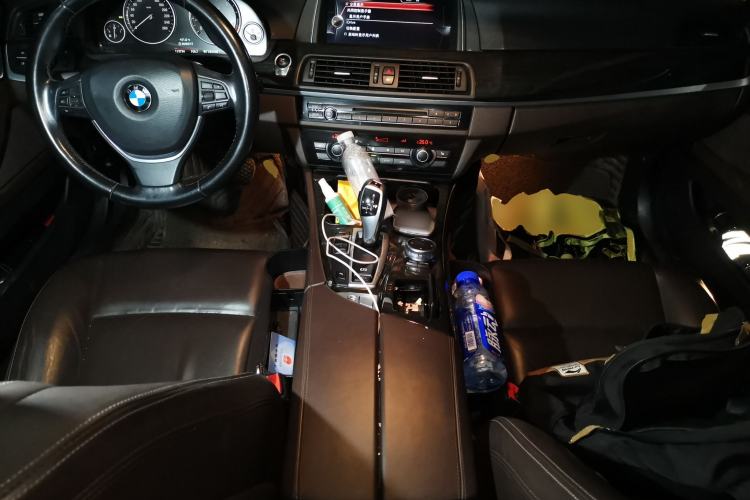 Used BMW 5 Series 2014 525Li Luxury Design Package Center Console