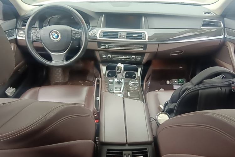 Used BMW 5 Series 2014 525Li Luxury Design Package Center Console