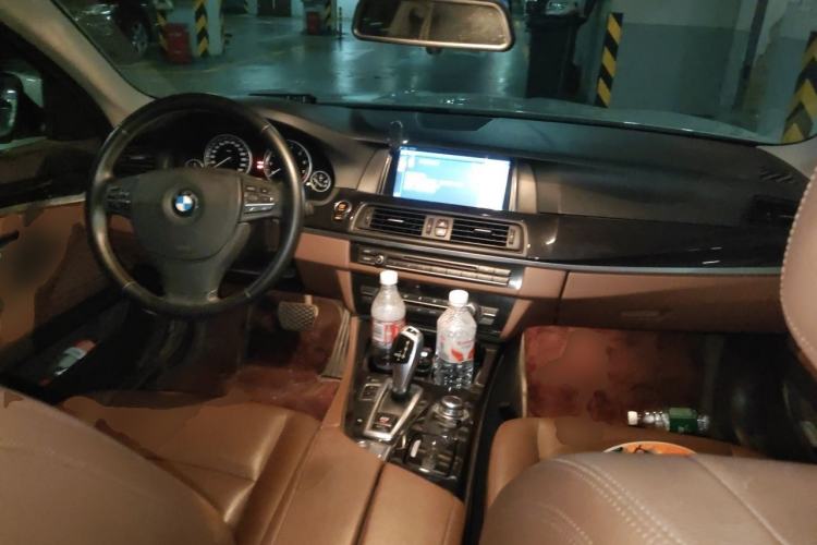 Used BMW 5 Series 2014 520i Elegant Edition Center Console