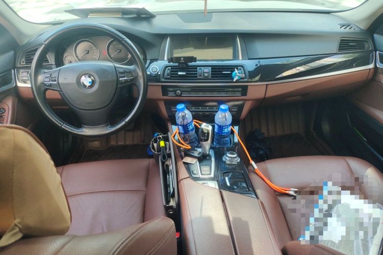 Used BMW 5 Series 2014 520Li Elegant Model Center Console