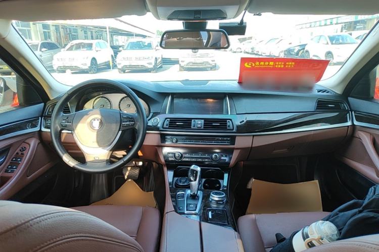 Used BMW 5 Series 2014 525Li Leading Model Center Console