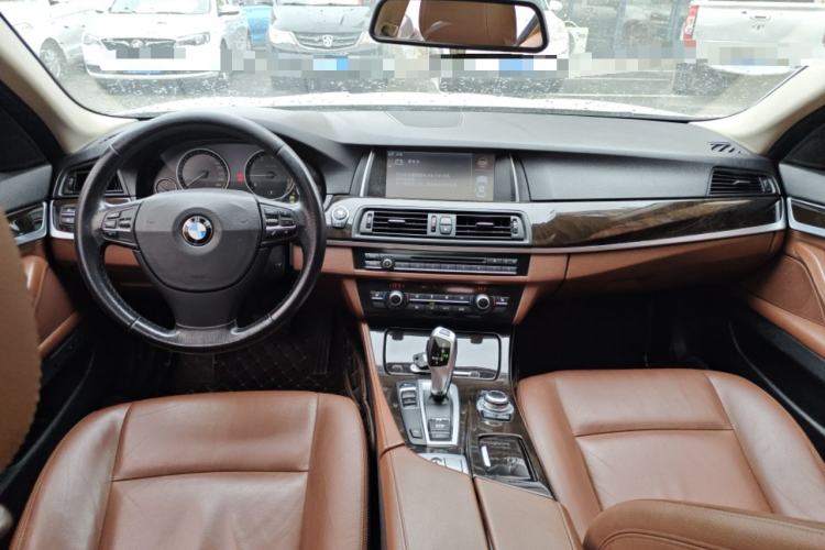 Used BMW 5 Series 2014 525Li Leading Model Center Console