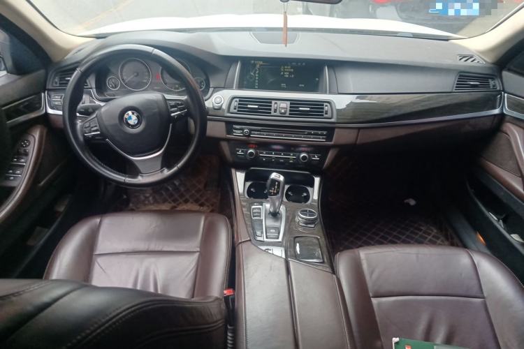 Used BMW 5 Series 2014 525Li Luxury Design Package Center Console