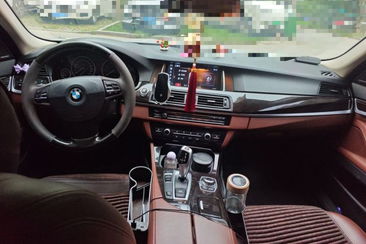 Used BMW 5 Series 2014 525Li Leading Model Center Console