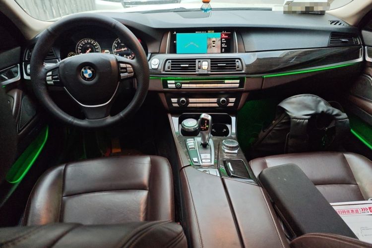 Used BMW 5 Series 2014 525Li Luxury Design Package Center Console