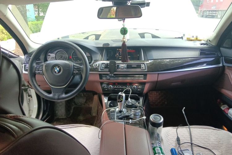 Used BMW 5 Series 2014 528Li Leading Model Center Console