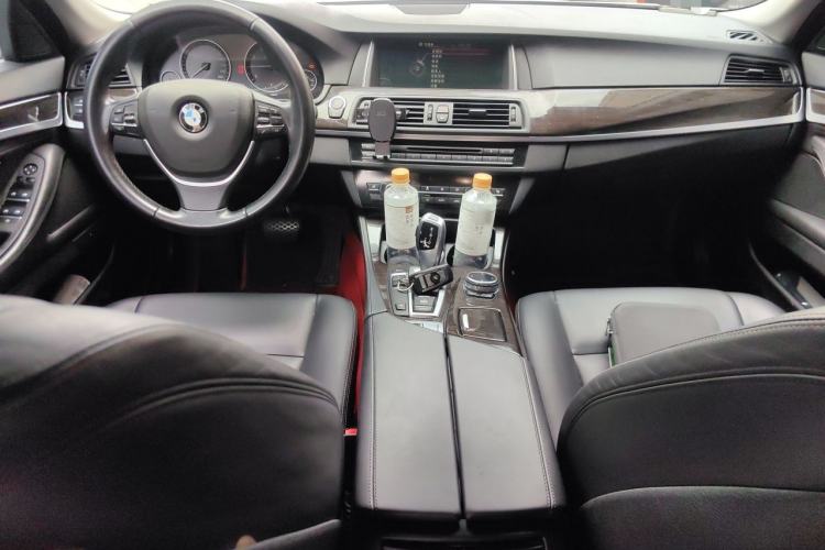 Used BMW 5 Series 2014 525Li Luxury Design Package Center Console