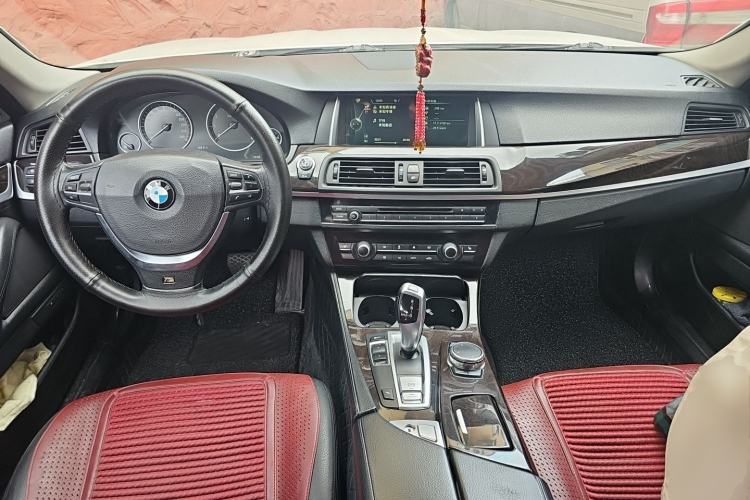 Used BMW 5 Series 2014 525Li Leading Model Center Console