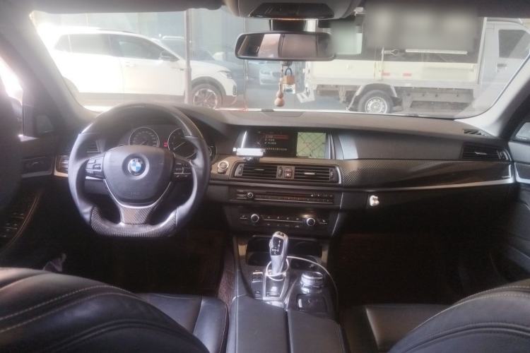 Used BMW 5 Series 2014 525Li Luxury Design Package Center Console