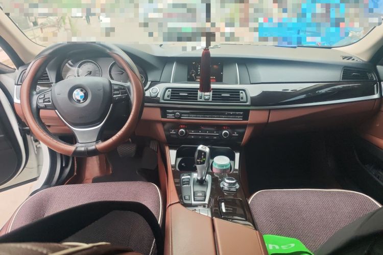 Used BMW 5 Series 2014 525Li Leading Model Center Console