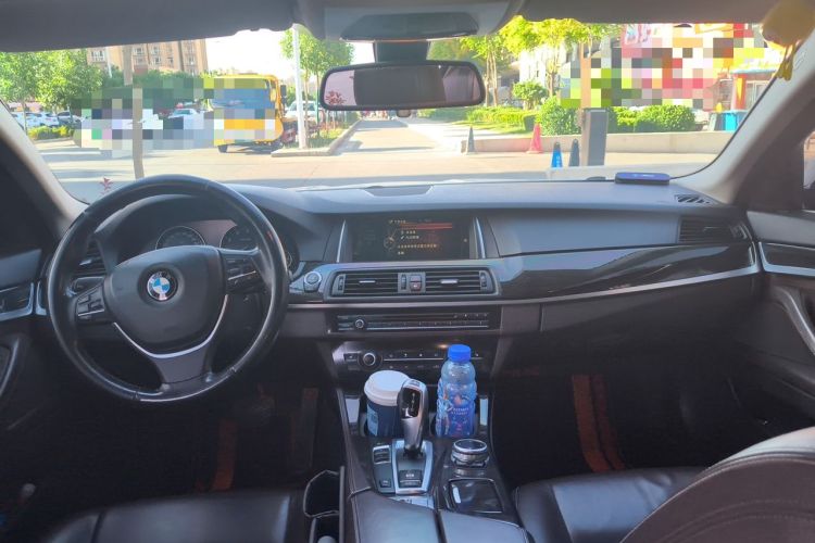 Used BMW 5 Series 2014 525Li Luxury Design Package Center Console