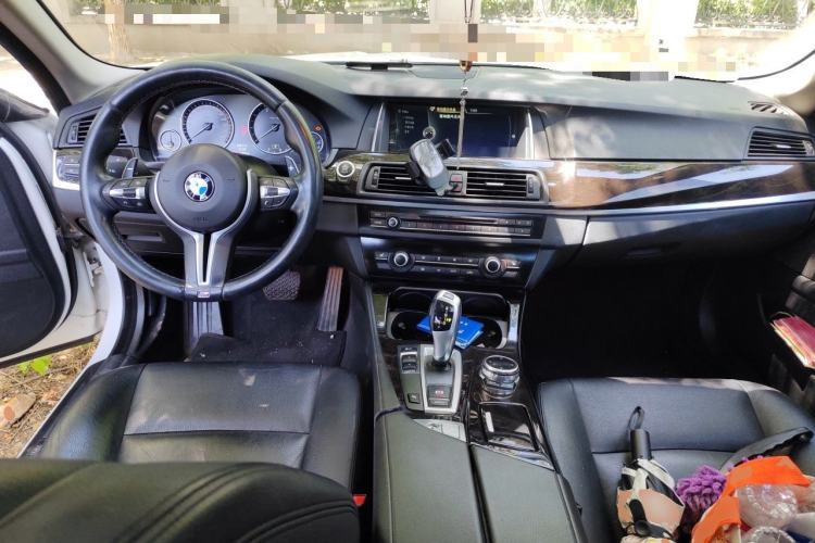 Used BMW 5 Series 2014 530Li Leading Model Center Console