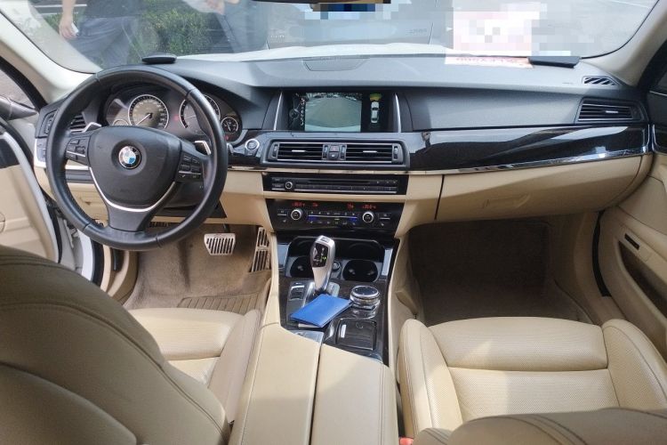 Used BMW 5 Series 2014 535Li Executive Model Style Design Package Center Console