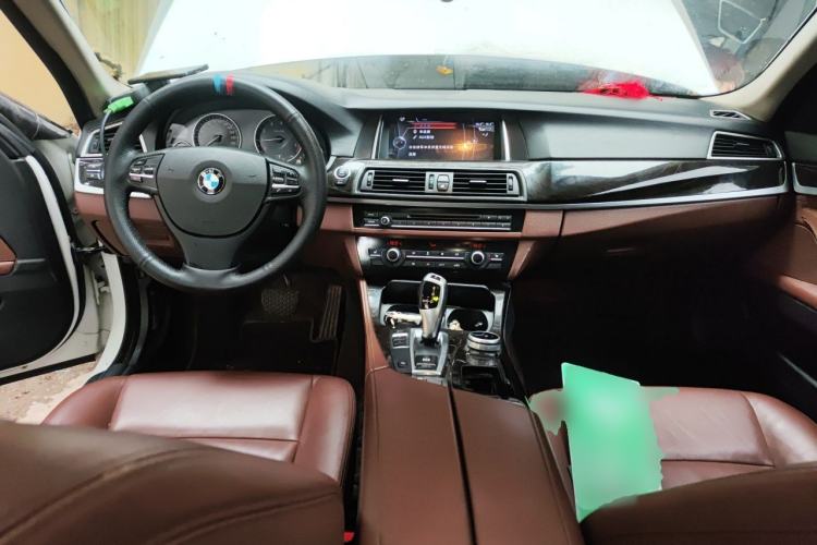 Used BMW 5 Series 2014 525Li Leading Model Center Console