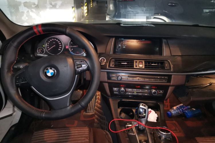 Used BMW 5 Series 2014 525Li Leading Model Center Console