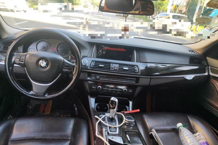 Used BMW 5 Series 2014 525Li Luxury Design Package Center Console
