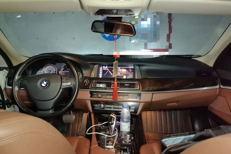 Used BMW 5 Series 2014 525Li Leading Model Center Console