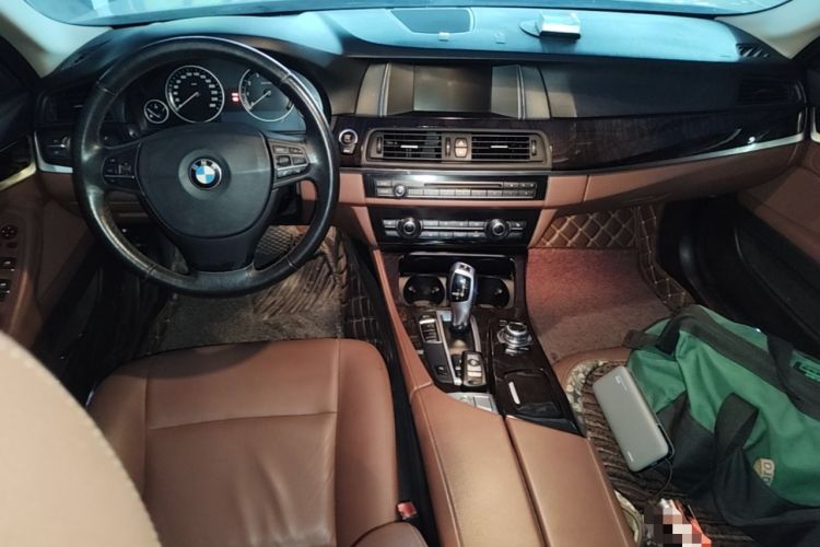 Used BMW 5 Series 2014 525Li Leading Model Center Console