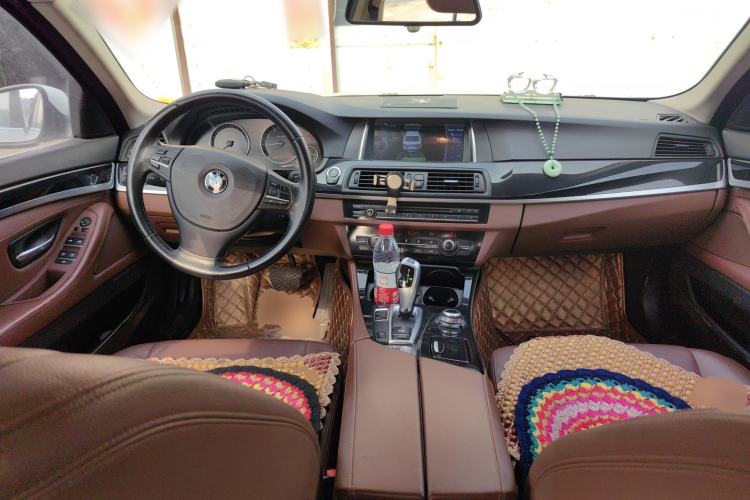 Used BMW 5 Series 2014 520Li Elegant Model Center Console