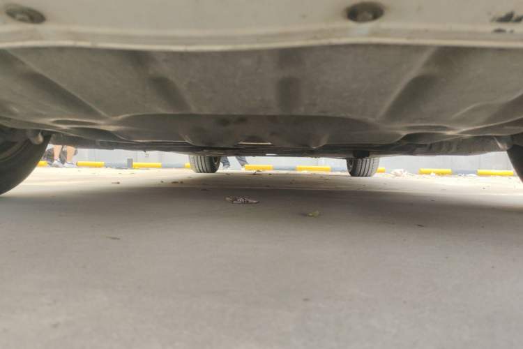 Used BMW 5 Series 2014 520Li Elegant Model Chassis Front