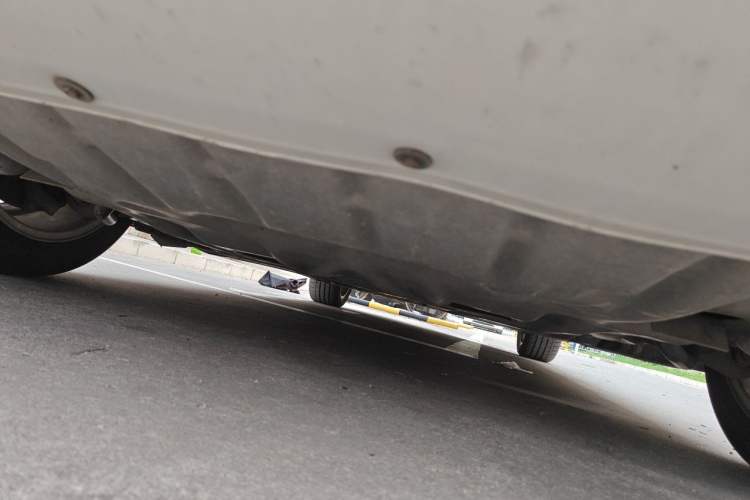 Used BMW 5 Series 2014 525Li Luxury Design Package Chassis Front