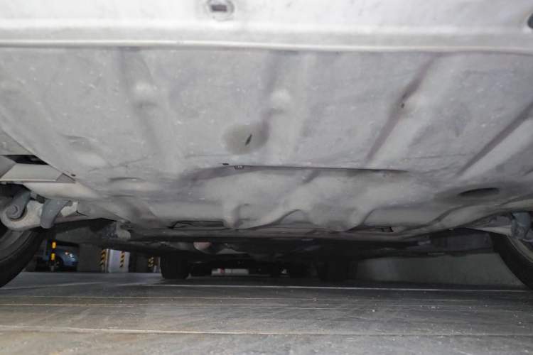 Used BMW 5 Series 2014 528Li Leading Model Chassis Front