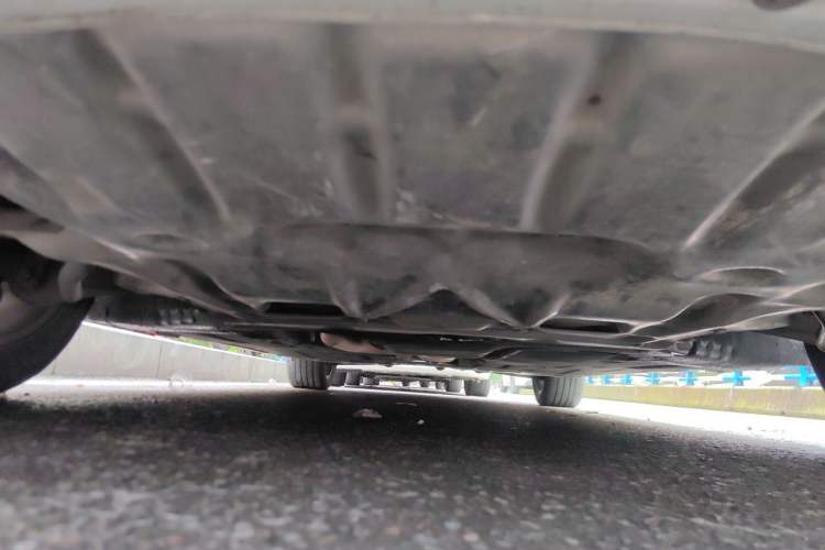 Used BMW 5 Series 2014 525Li Luxury Design Package Chassis Front