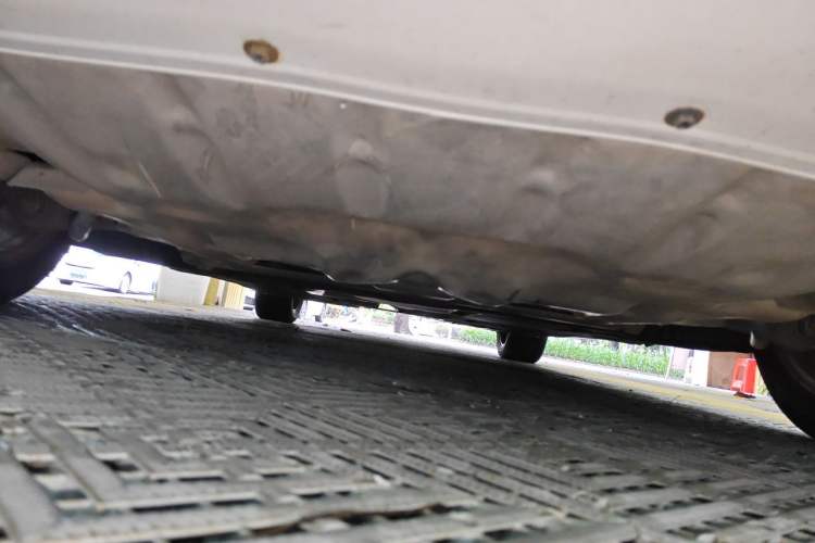 Used BMW 5 Series 2014 525Li Luxury Design Package Chassis Front