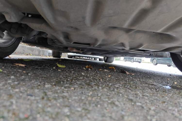 Used BMW 5 Series 2014 525Li Luxury Design Package Chassis Front
