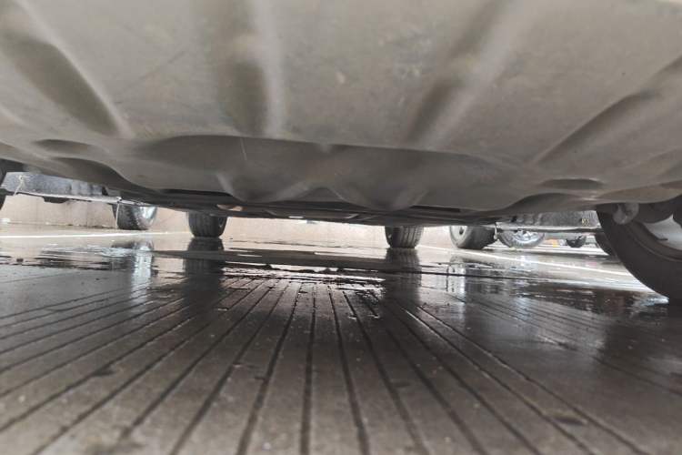 Used BMW 5 Series 2014 525Li Luxury Design Package Chassis Front