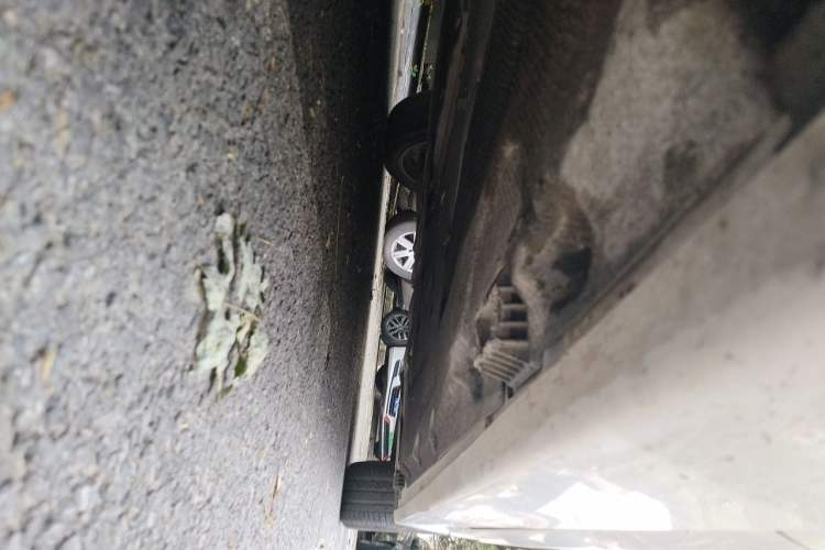 Used BMW 5 Series 2014 535Li Leading Model Chassis Front Left