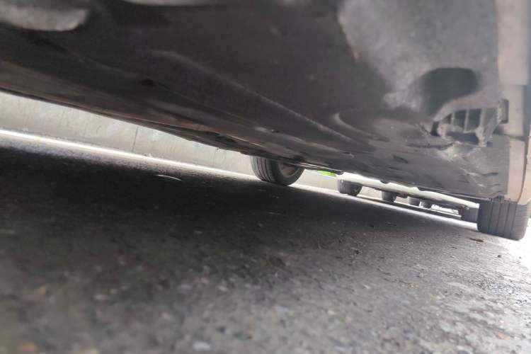 Used BMW 5 Series 2014 525Li Luxury Design Package Chassis Front Left