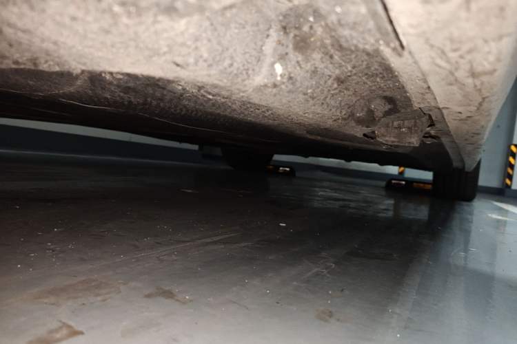 Used BMW 5 Series 2014 525Li Luxury Design Package Chassis Front Left