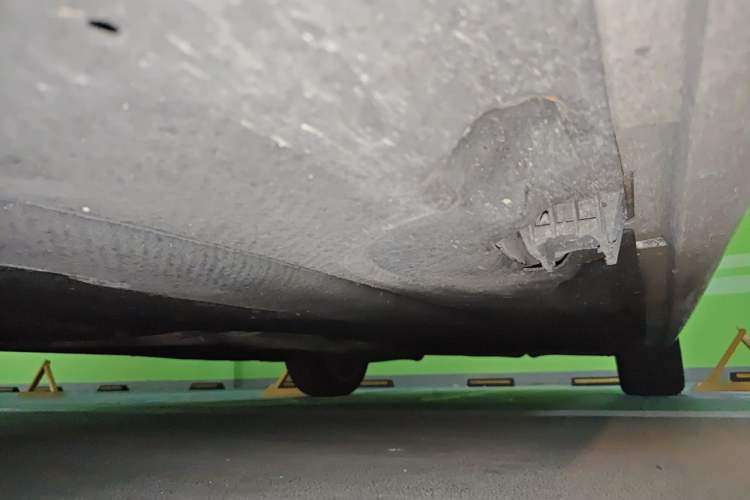 Used BMW 5 Series 2014 525Li Luxury Design Package Chassis Front Left