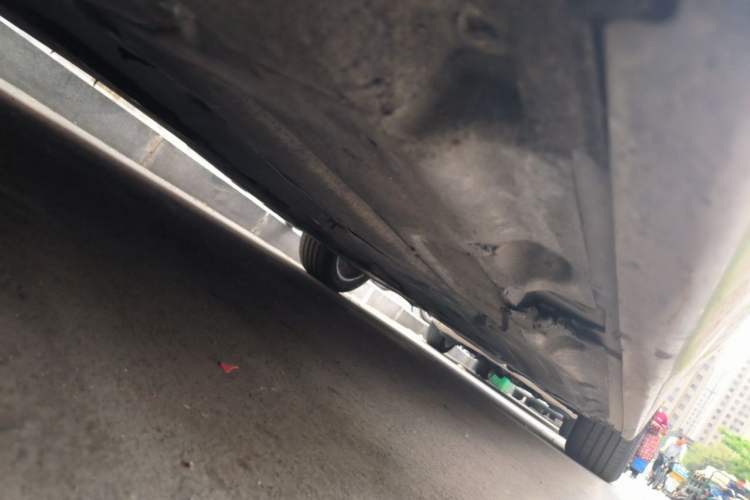 Used BMW 5 Series 2014 525Li Luxury Design Package Chassis Front Left
